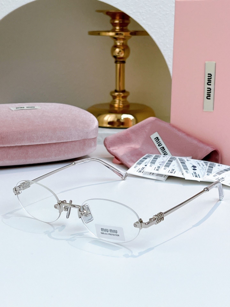 MIU MIU